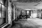 Same image - Black and white